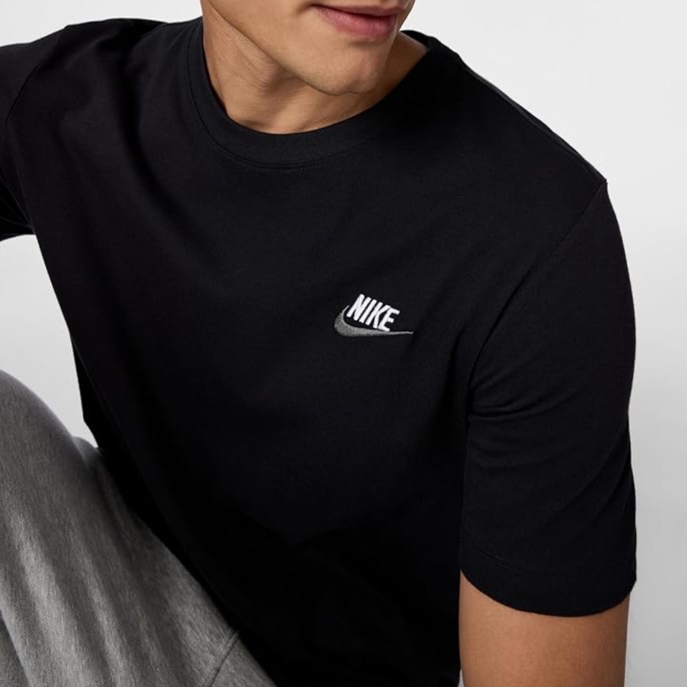 Nike Standard Fit The Nike Tee Size S - Picture 11 of 11